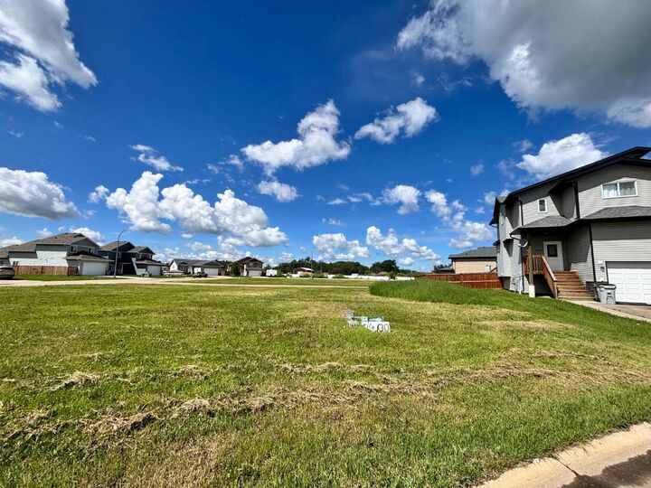 Property Photo:  5076 Cornerstone Crescent  AB T0G 1E0 
