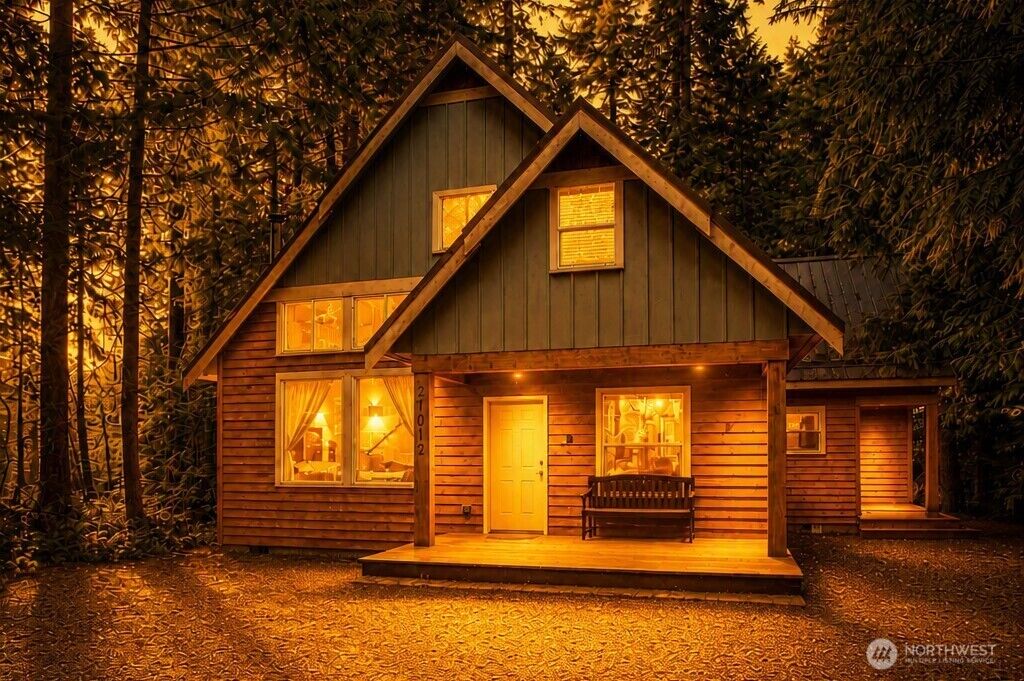 Property Photo:  21012  Pinnacle Road  WA 98244 