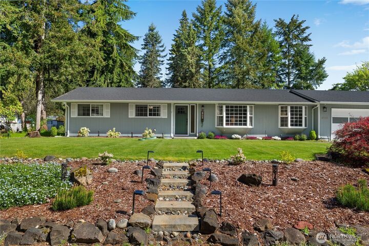 Property Photo:  6724  50th Court SE  WA 98513 