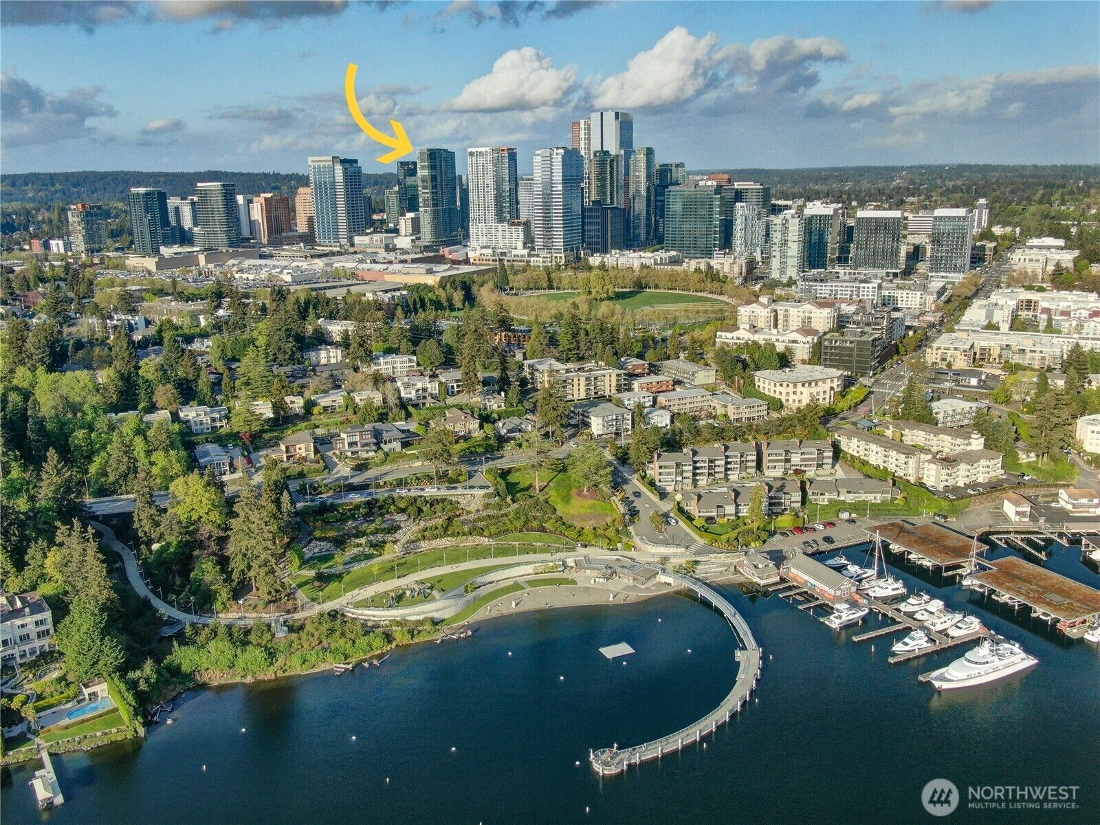 Property Photo:  650  Bellevue Way NE 2808  WA 98004 