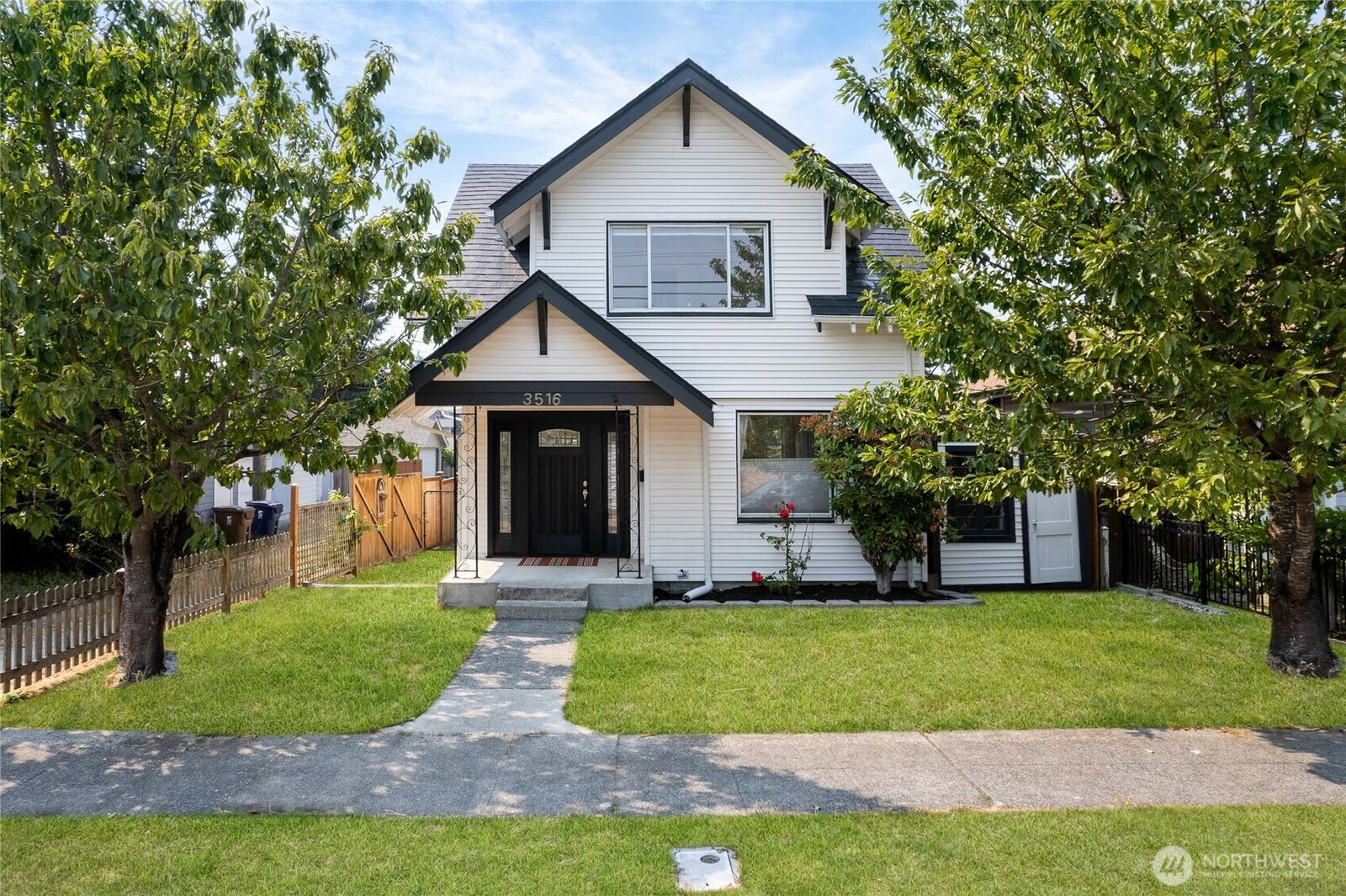 Property Photo: 3516 N Proctor Street WA 98407
