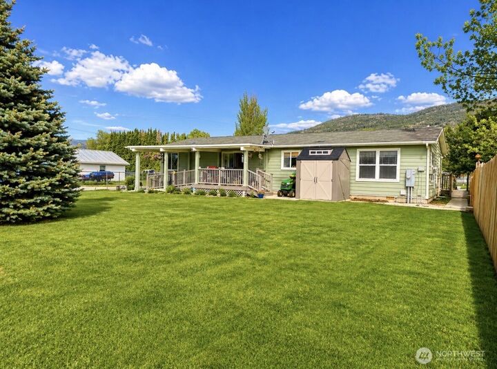Property Photo:  1408  Elm Street  WA 98844 