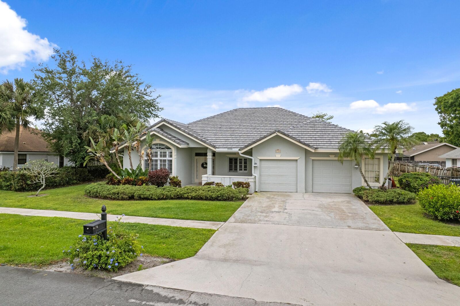 Property Photo: 1931 Staimford Circle FL 33414