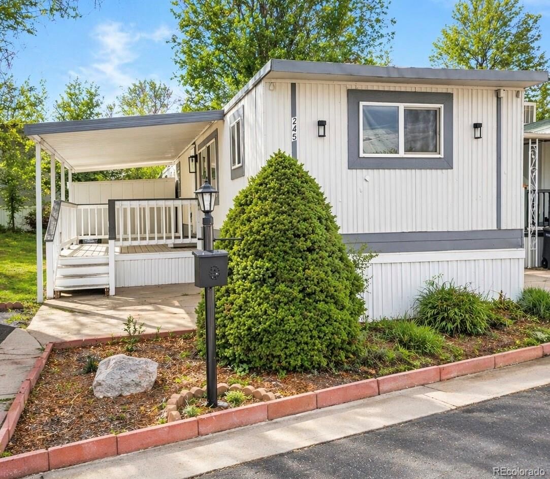 Property Photo:  245 Skylark Drive  CO 80026 