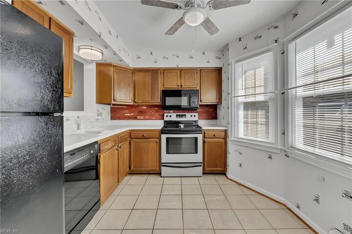 Property Photo: 4003 Reese Dr S VA 23703