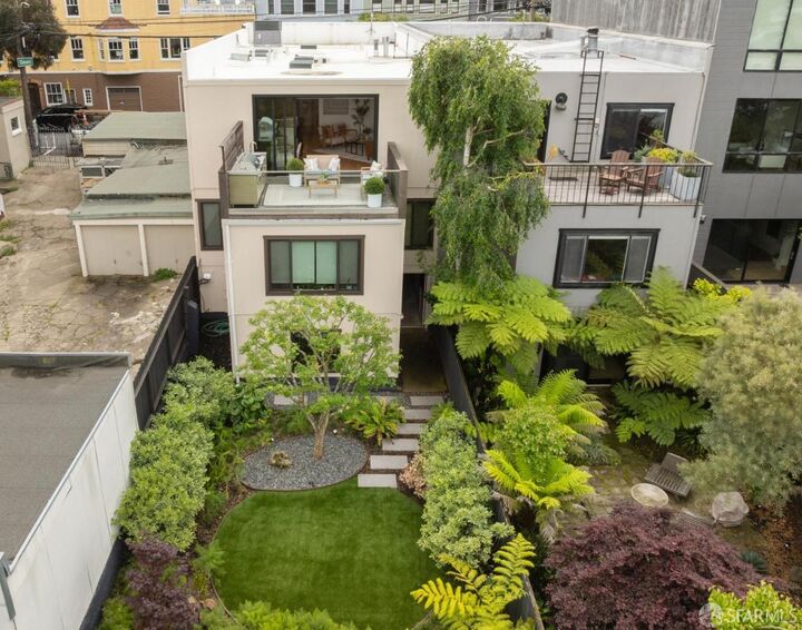 Property Photo:  120-122 Randall Street  CA 94131 