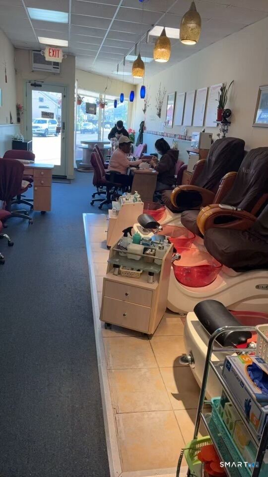 Property Photo:  256 Hope Street  CT 06906 