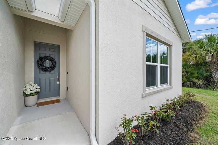 Property Photo:  509 Lambright Street SW  FL 32908 