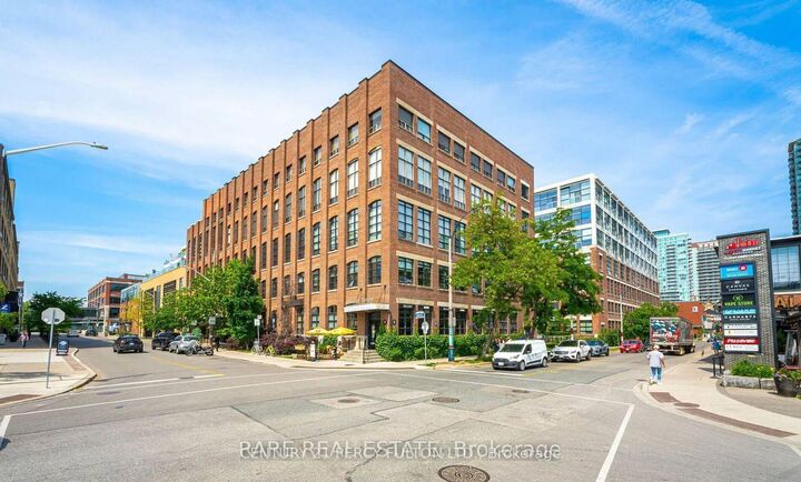Property Photo:  43 Hanna Avenue 217  ON M6K 1X1 