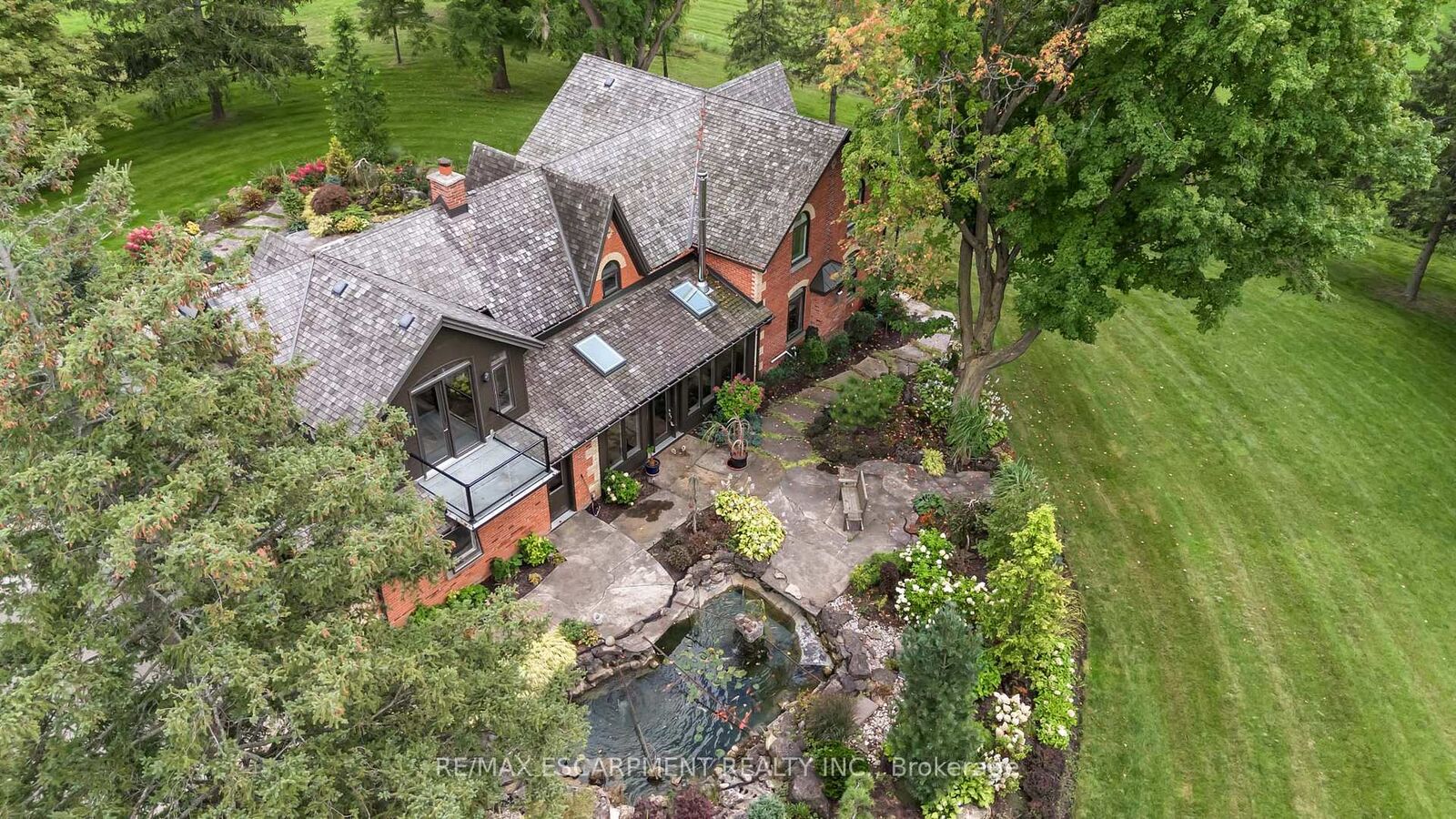 Property Photo: 1399 Safari Road ON L8B 1S6