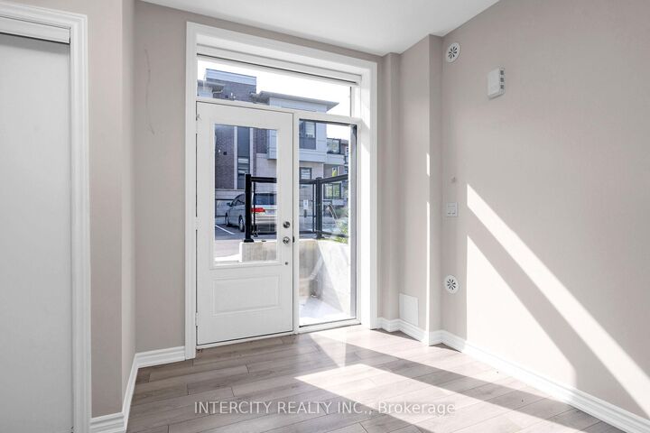 Property Photo: 60 Halliford Place 701 ON L6P 4R1