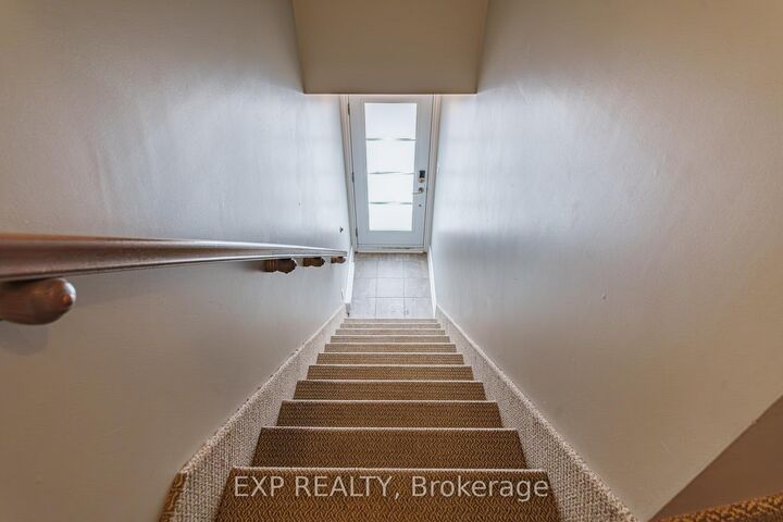 Property Photo: 306 Masters Lane 285 ON K4K 0L3