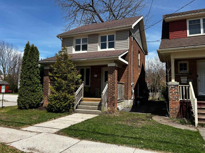 937 4th Avenue E — photo 1