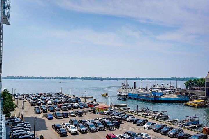 Property Photo: 15 Queens Quay E 1906 ON M5E 0C5