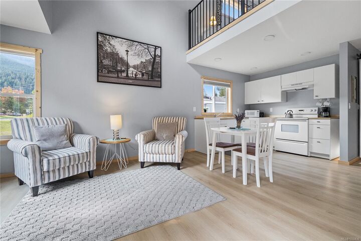 Property Photo: 707 Kelsey Way BC V0N 1A0