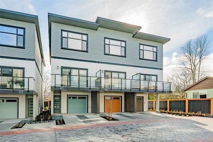 Property Photo:  1615 Northfield Rd 111  BC V9S 5A8 