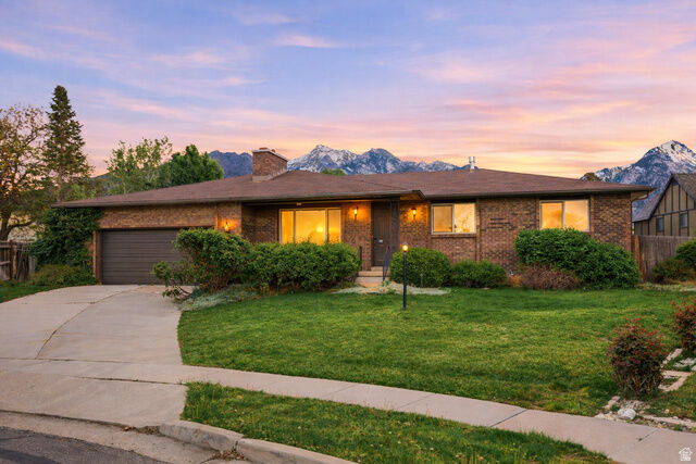 Property Photo:  8913 S Renegade Rd  UT 84093 