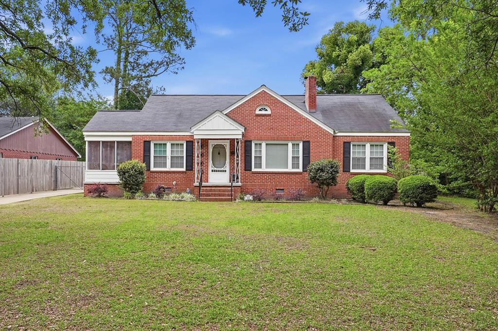 Property Photo:  922 W 4th Avenue  GA 31701 