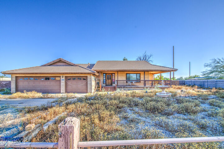 Property Photo:  35645 N 7th Street  AZ 85086 