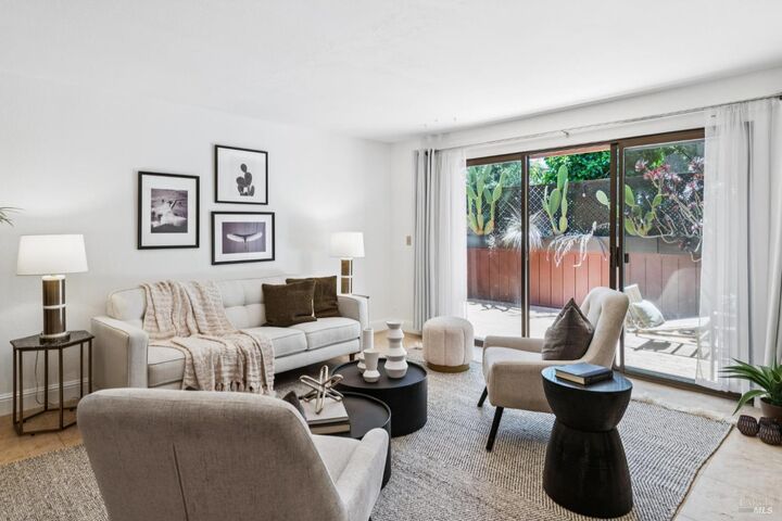 Property Photo:  820 Mission Avenue 4  CA 94901 