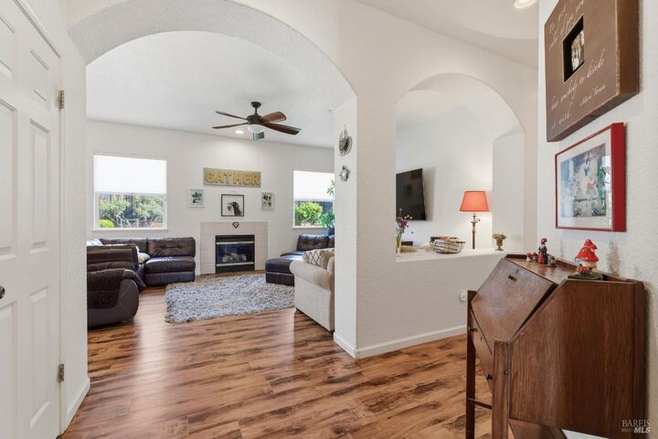 Property Photo:  442 Muscat Drive  CA 95425 