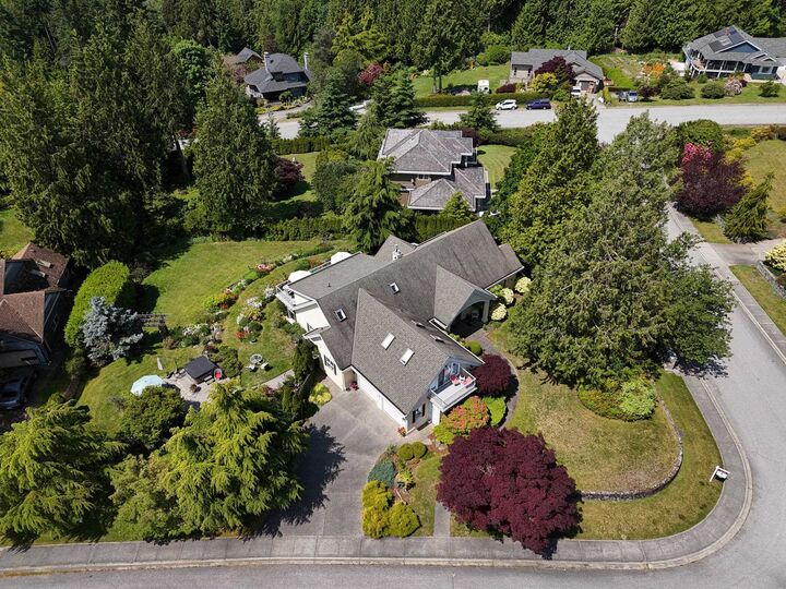Property Photo: 397 Vernon Place BC V0N 1V5