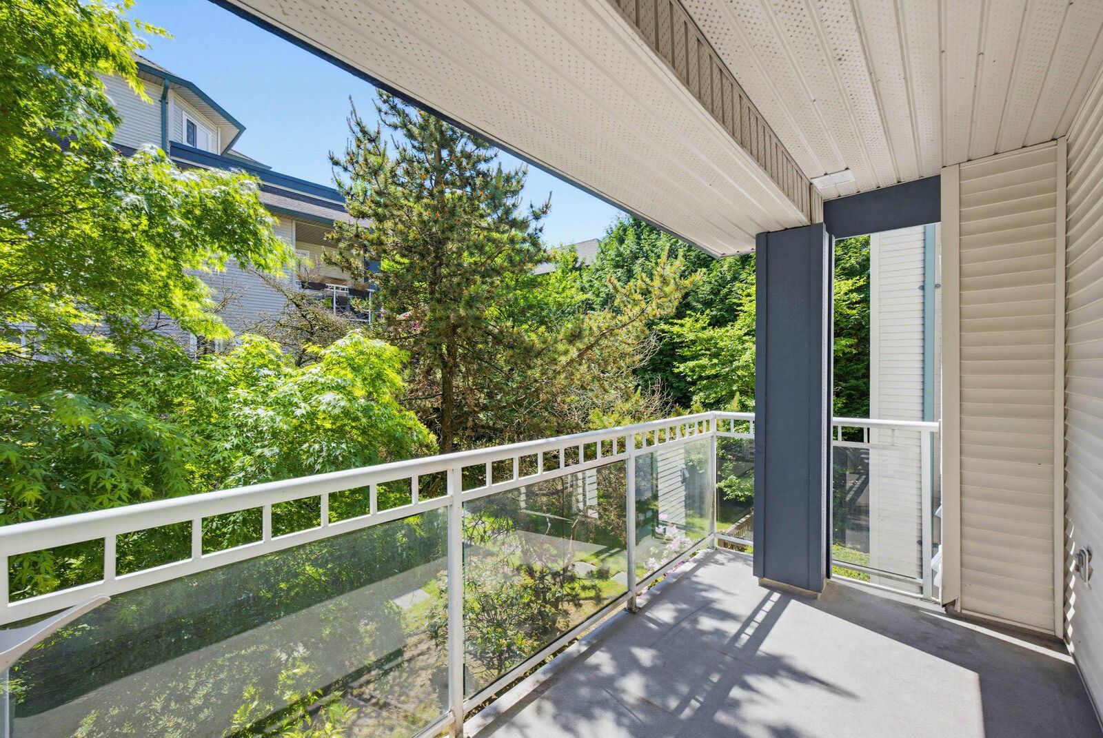 Property Photo: 8115 121A Street 202 BC V3W 1J2