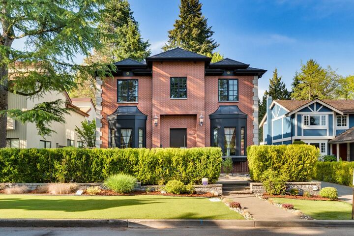 4177 Doncaster Way — photo 1