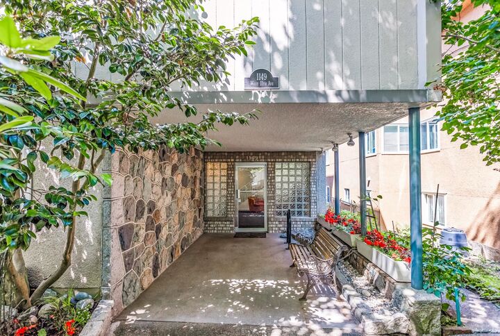 Property Photo:  1149 W 11th Avenue 206  BC V6H 1K4 