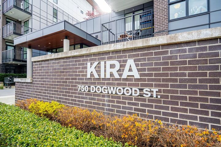 Property Photo: 750 Dogwood Street 611 BC V3J 4B7