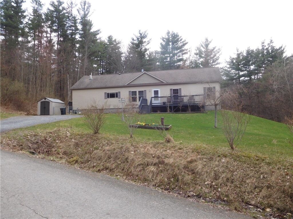 Property Photo:  22 Mineah Road  NY 13068 