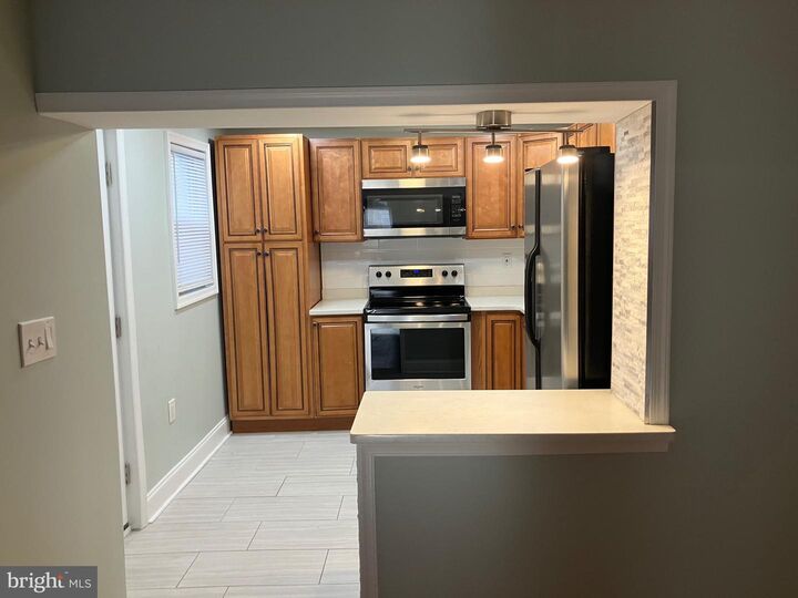 Property Photo:  2059 E Ontario Street  PA 19134 