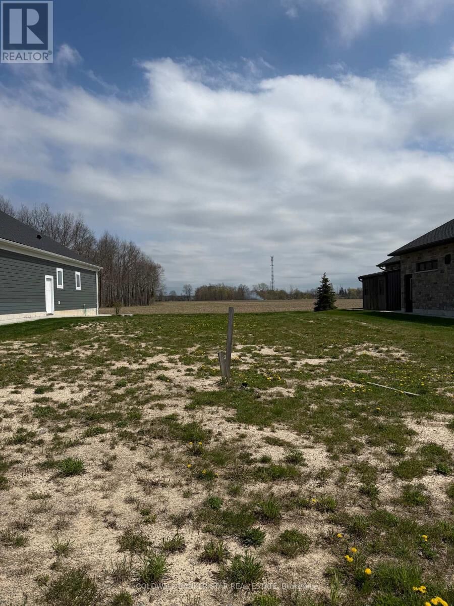 Property Photo: 79 Deerfield Road ON N0M 1T0