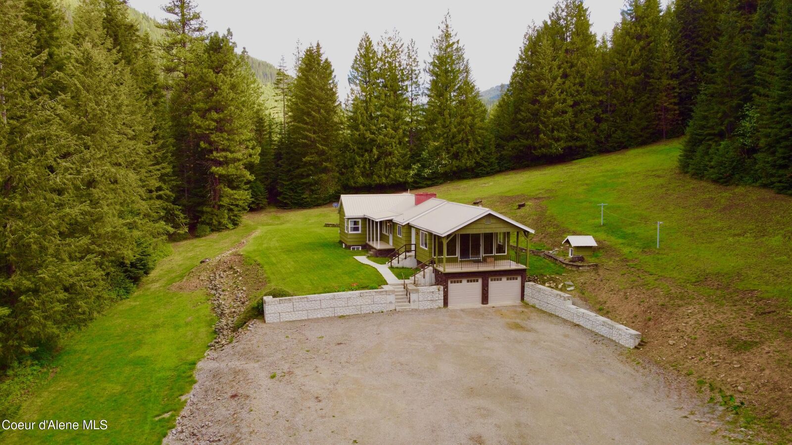 Property Photo:  2122 Nine Mile Rd B  ID 83873 