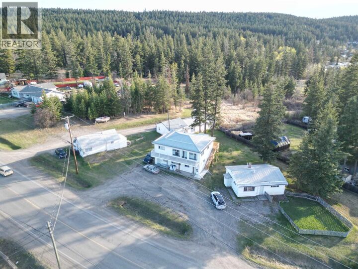 923 Dog Creek Road — photo 1