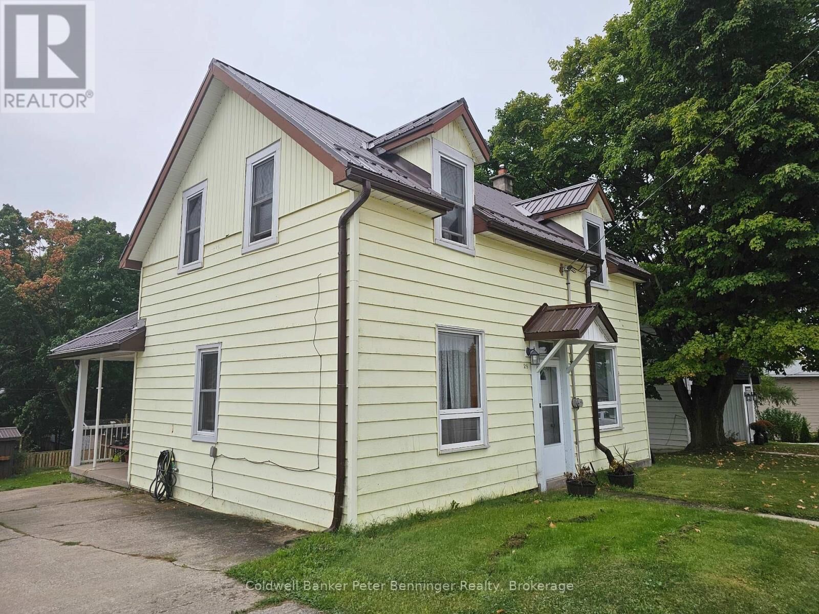 Photo de la propriété:  28 4th Street North  ON N0G 1L0 