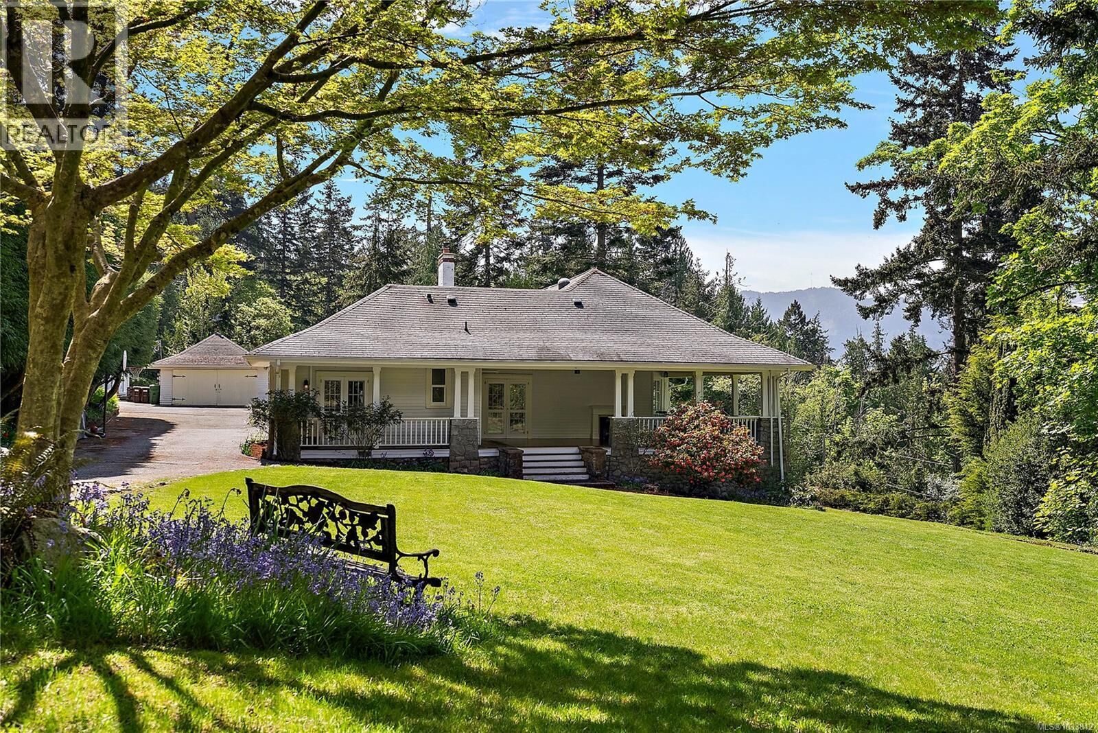 Property Photo: 600 Seacliffe Road BC V8L 5W1
