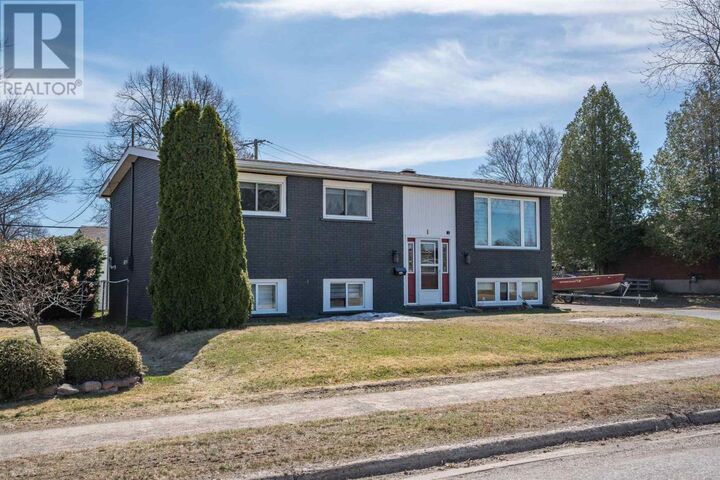 Property Photo: 1 Chambers Ave ON P6A 4T9