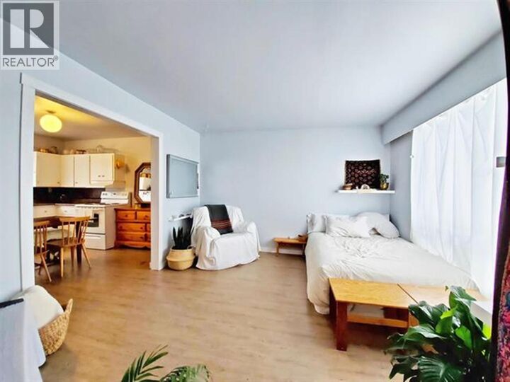 Property Photo: 425 Callanan Street BC V2J 2V1