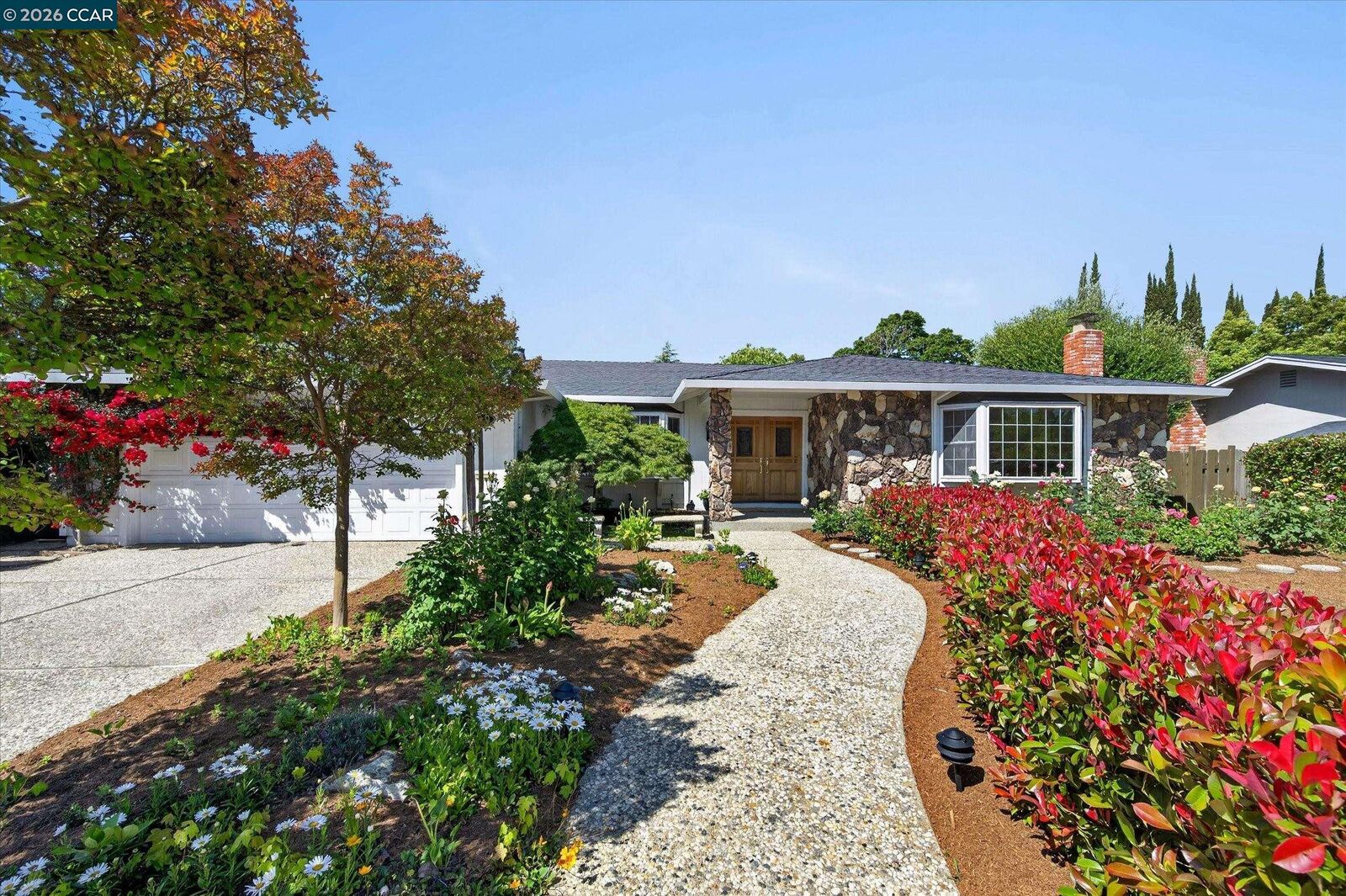 Property Photo:  131 Corte Del Prado  CA 94598 