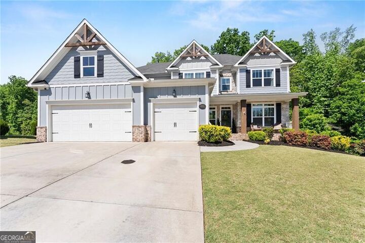 Property Photo: 4550 Kendall Pointe Drive GA 30028