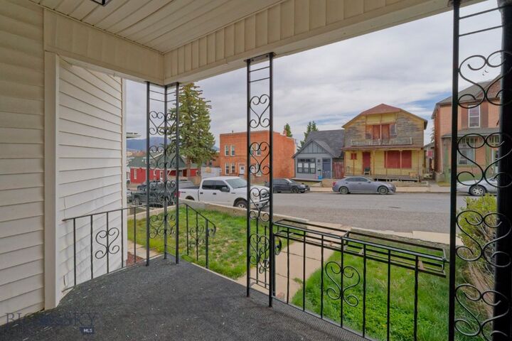 Property Photo:  823 W Copper Street  MT 59701 