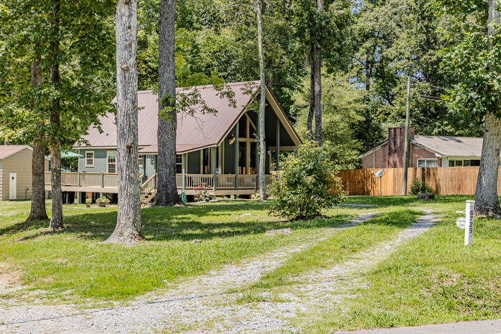 Property Photo: 6725 State Highway 304 TN 37880