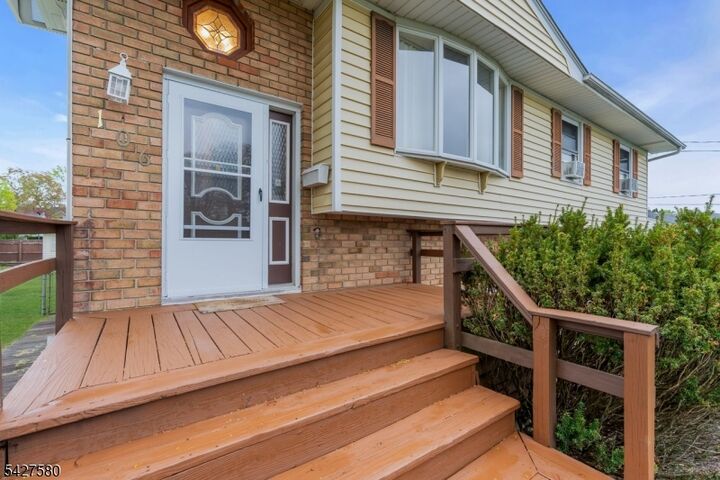 Property Photo:  106 Louis Ln  NJ 07840 