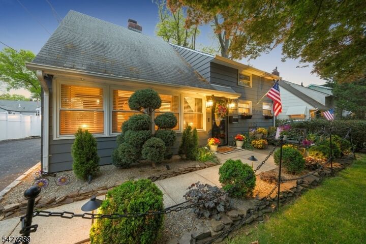 Property Photo:  1169 Briarcliff  NJ 07065 