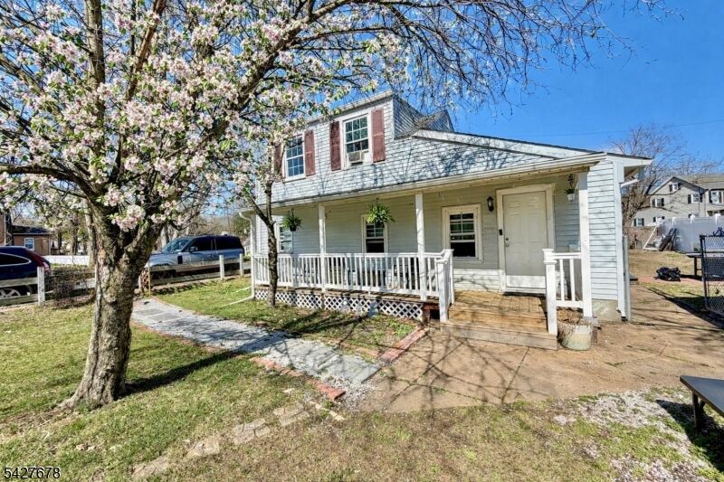 Property Photo:  170 Main St  NJ 08816 