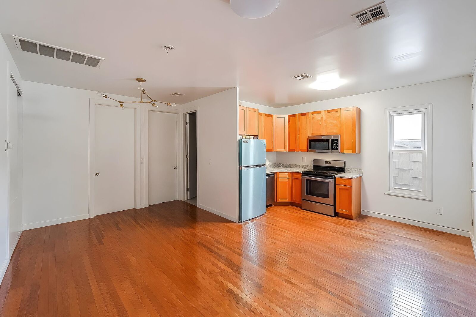 Property Photo: 195 Webster Ave 3 NJ 07307