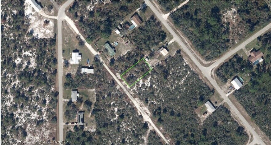 Property Photo:  419 Durham Avenue  FL 33852 