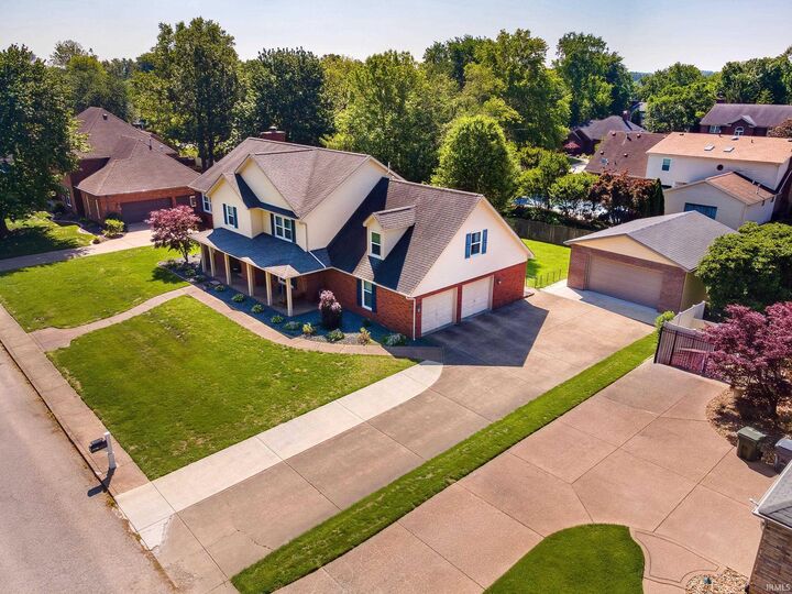 Property Photo:  7699 Hermitage Court  IN 47630 