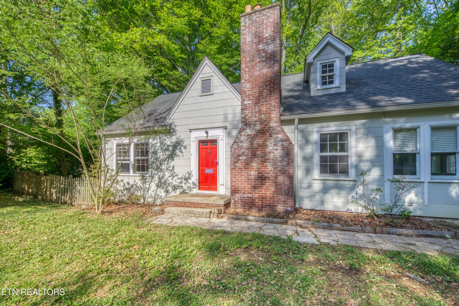 Property Photo:  305 Mayflower Drive  TN 37920 